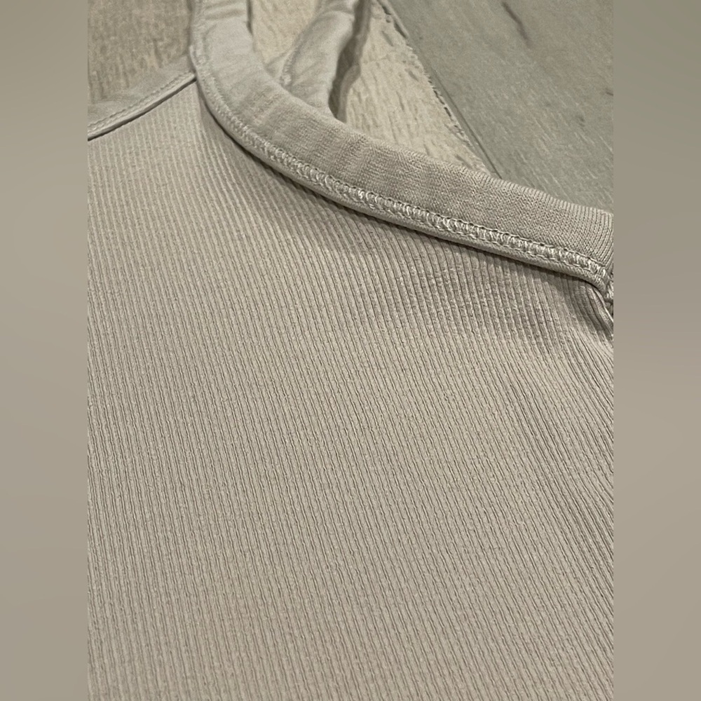H&M Basics Taupe Tank Top Size M - Picture 6 of 7